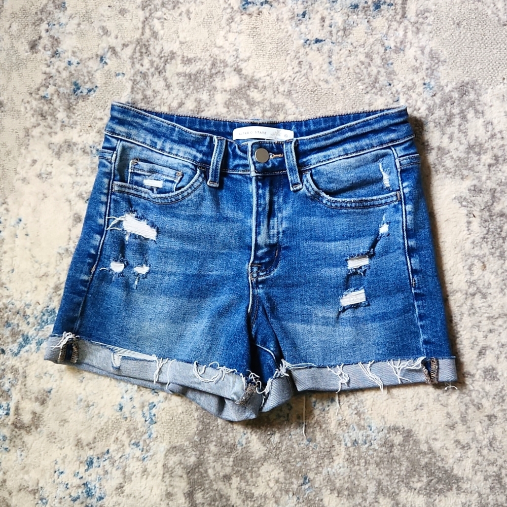 Altar'd State Women's Size Small‎ Denim Distressed Shorts NWOT